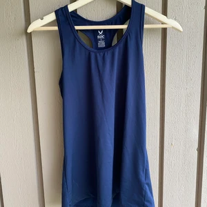 SOC träningslinne strl S - Träningslinne som inte kommer till användning längre, bra skick och sparsamt använd