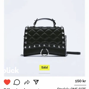 Zara bitar väska  - En jättefin väska från zara med nitar får precis plats med min mobil gullig och passar till allt det är en vardags väska säljer för 150 köptes för 299 frakt för 99