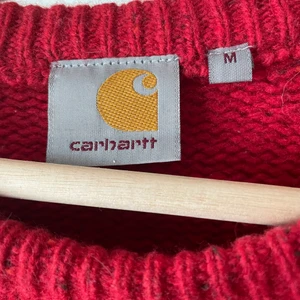 Vintage carhartt  - Stickad tröja i jättefin röd färg och 