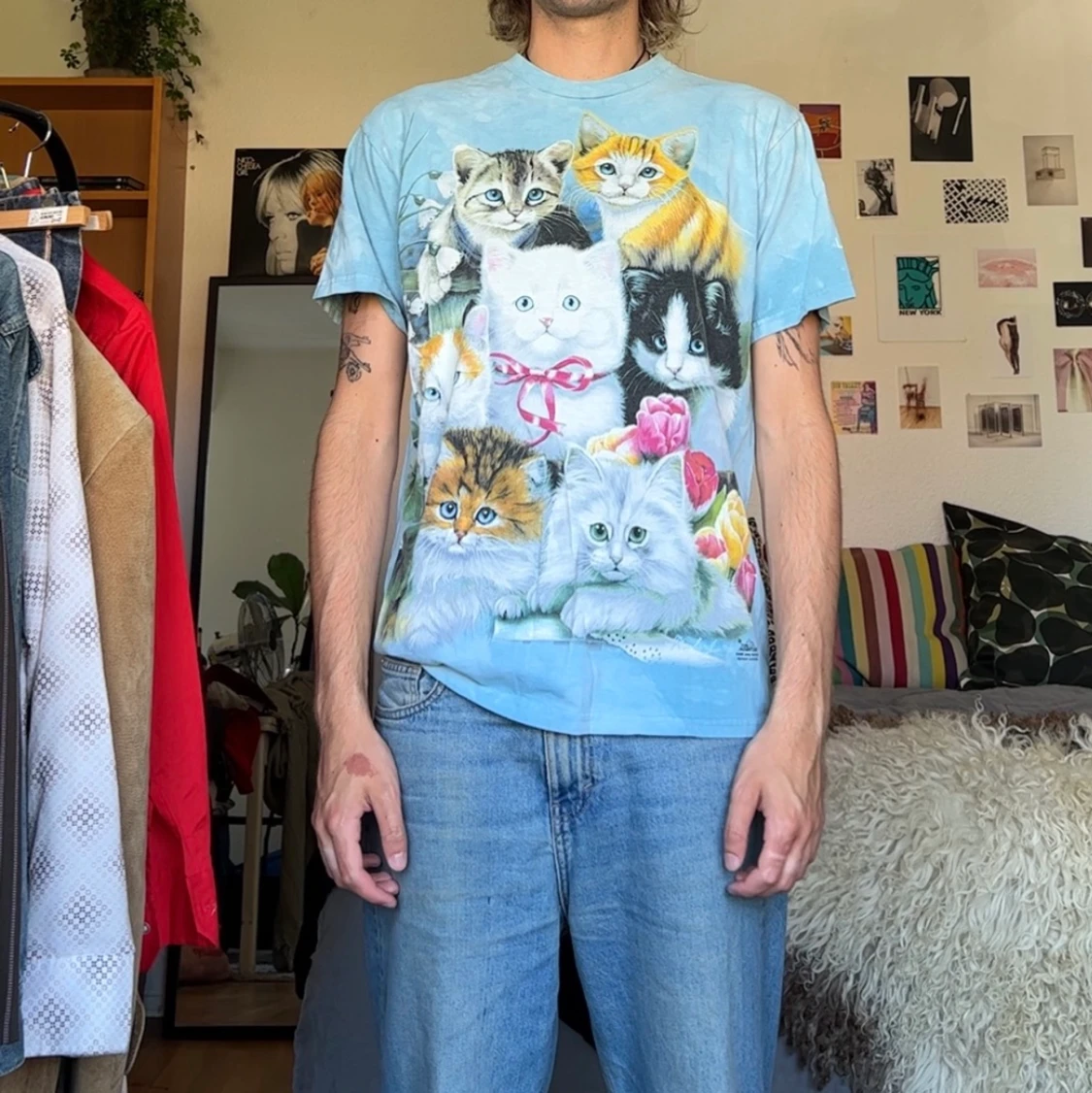 Vintage light blue cute kitten shirt