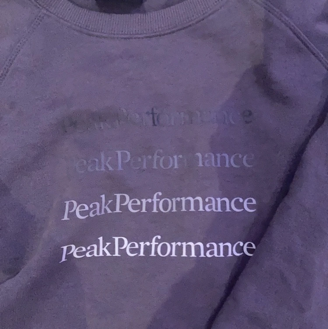 Grå peak performance sweatshirt  - 90