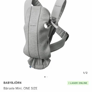 Bärsele babybjörn - Knappt använd bärsele från babybjörn.   Kan skickas, då står köparen för frakten. Kan även mötas upp i Arninge. Endast Swish