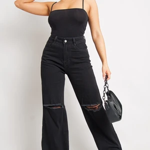 Jeans  - Oanvända jeans. Prislapp på. Nypris 599.