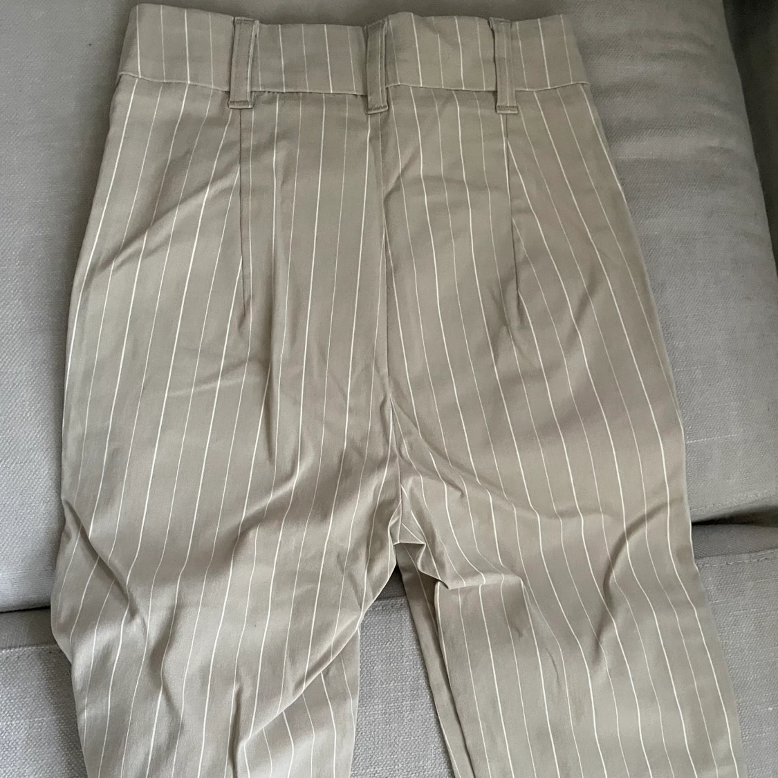 Randiga kostymbyxor  - 91