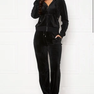 Söker svart juicy set skriv om du har💗 - Söker!