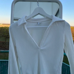 Nelly tröja  - Snygg tröja inköpt i höstas men knappt använd då jag tycker den är för liten. Storlek S💖