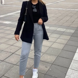 Byxor - Byxor från h&m i storlek 36