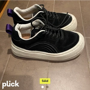 Eytys  - Bild från förra ägaren! Sparsamt använda pga lite stora för mig☀️💞