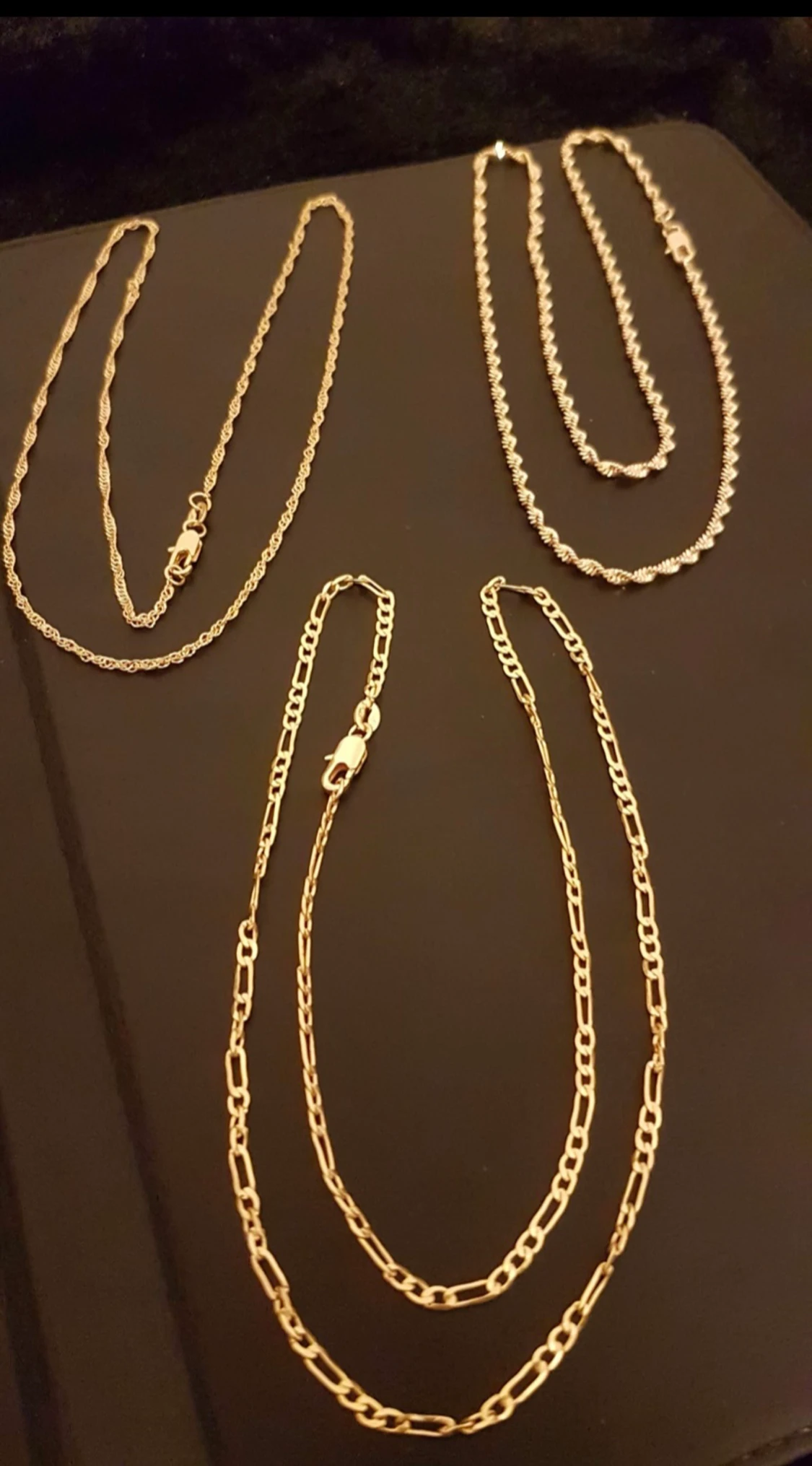 3 nya 18K guldpläterade halsband  - 90