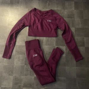 ICIW - En hel ny ICIW set! Den är väldigt stretchbar!