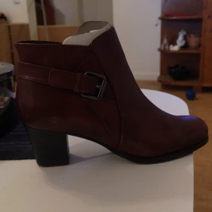 Stövletter  - Endast provade stövlett pga fel strlk 