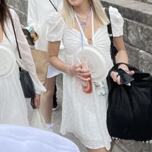 Studentklänning  - Använd en gång. Storlek S. Inga tecken på användning