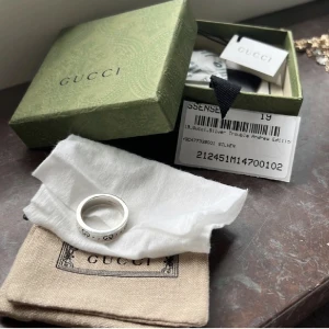 GucciGhost ÄKTA - Säljer min Gucci ring då den ej passar. Storlek 19. Äkta!  Finns i Malmö, kan frakta mot fraktkostnad 