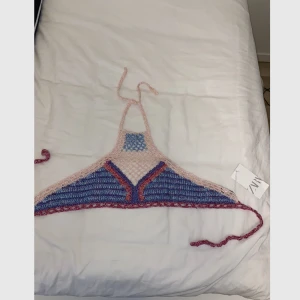 Virkat linne från Zara strl S - Jättefint virkat linne från Zara i storlek S. Helt oanvänt, alla prislappar kvar