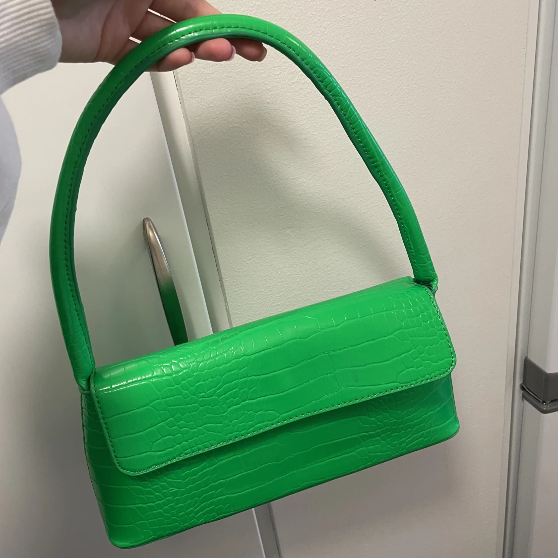 Grön liten väska 