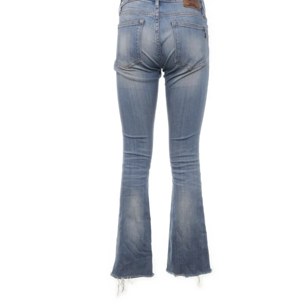 Säljer mina lågmidjade Crocker jeans i str 27/34. Jeans & Byxor.