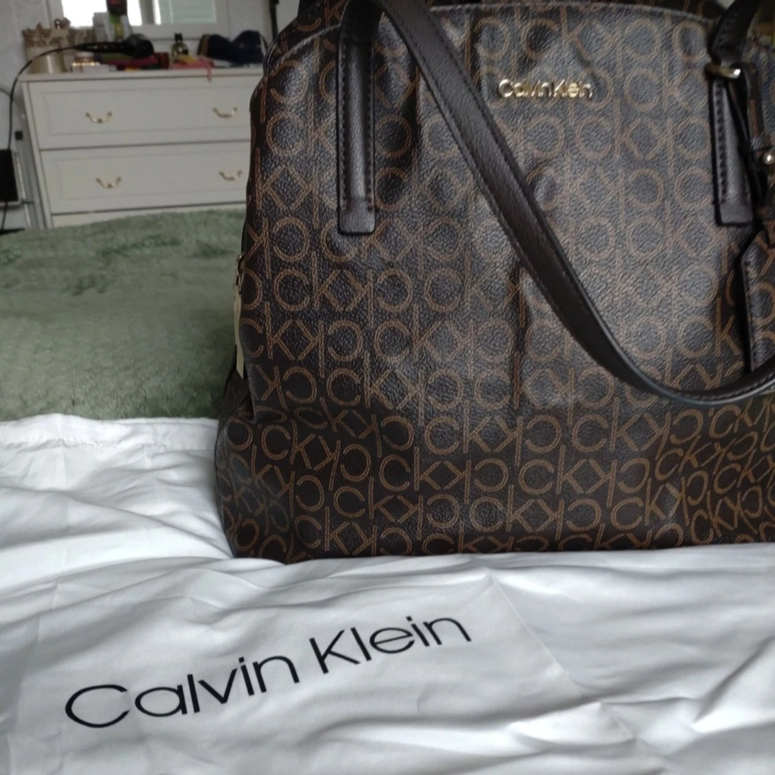 Calvin Clein väska - 90