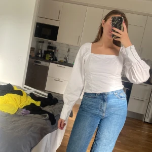 Blus  - Blus i skjort material 