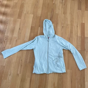 tunn hoodie  - turkos färg strl S/M superfint skick!
