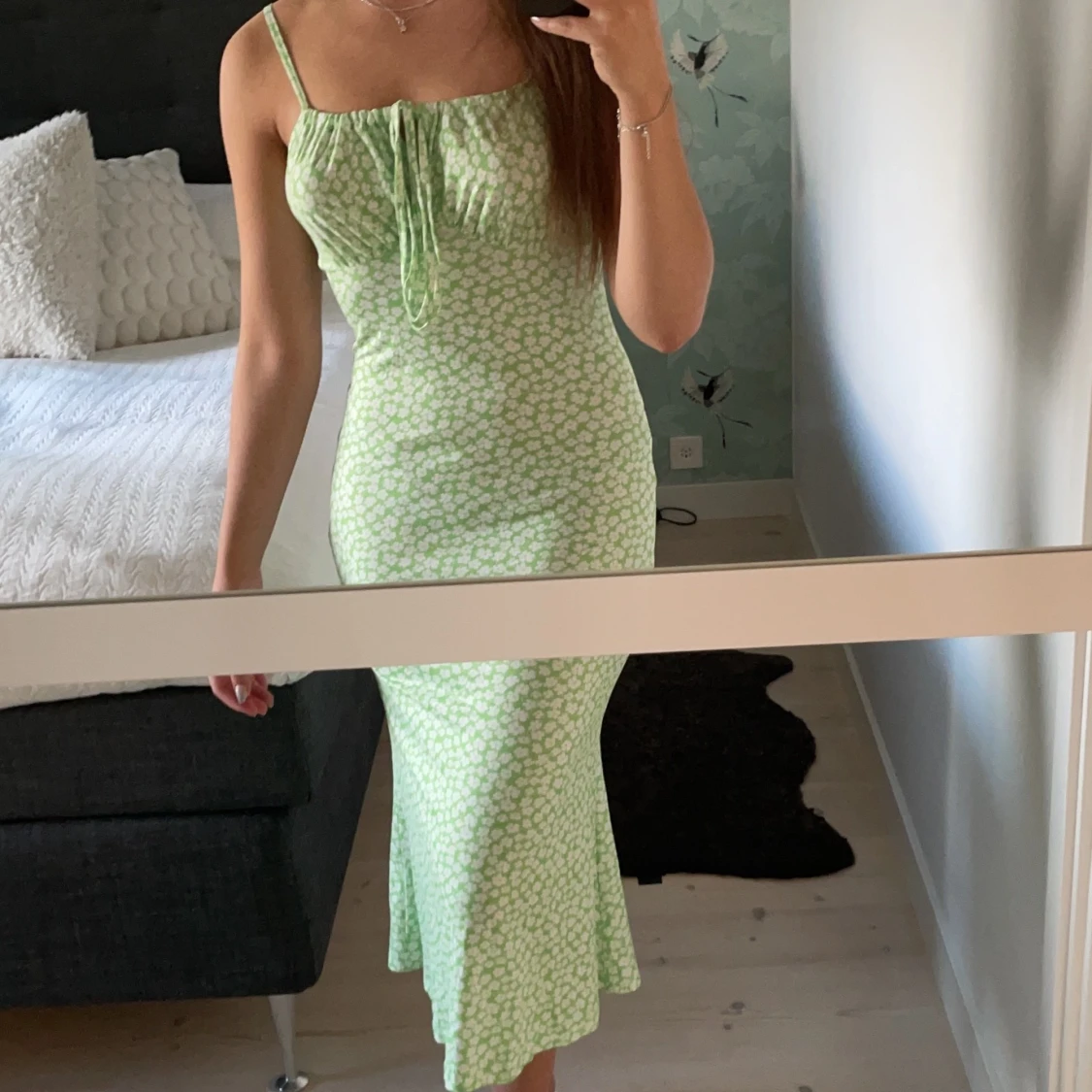 Grön lång figursydd blommig klänning - 91