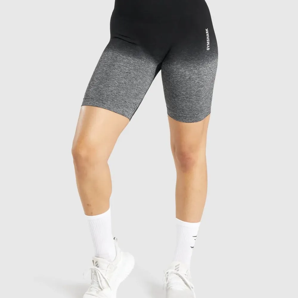 Gymshark Adapt Ombre Seamless Shorts, storlek S.  Endast provade!  Nypris 499kr  Frakt: 57kr. Shorts.