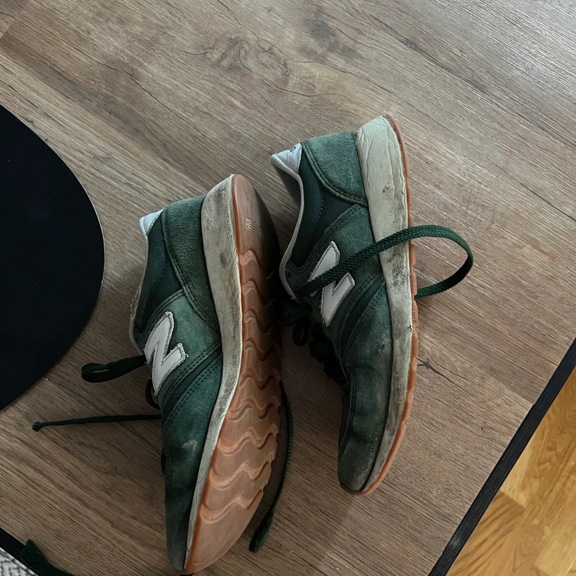 NEW BALANCE US7 - 91