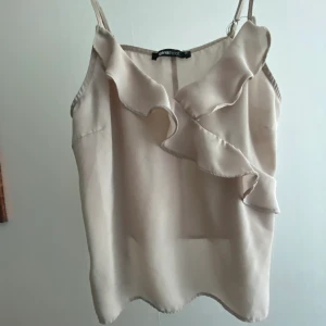 Linne  - Jätte gulligt linne!  Köparen står för frakt 