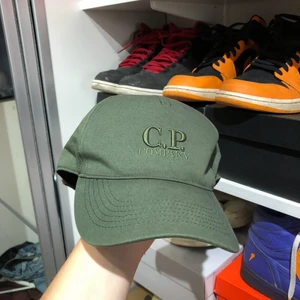 Cp company keps *rare* - Har inte sett så många liknande! En unik och cool keps. Inga defekter, repor eller fläckar. KOM PM VID FRÅGOR!