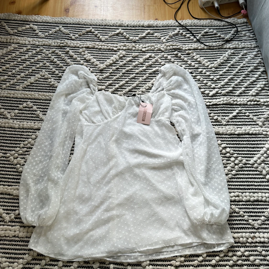 Missguidet klänning  - 90