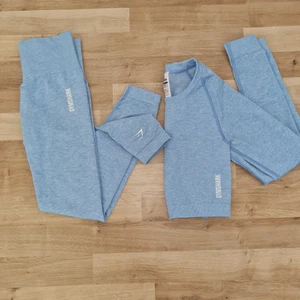 Gymshark set - Superfint gymshark set! Nytt kostar settet över 1000kr! mitt pris är 500kr inklusive frakt! I storlek xs!