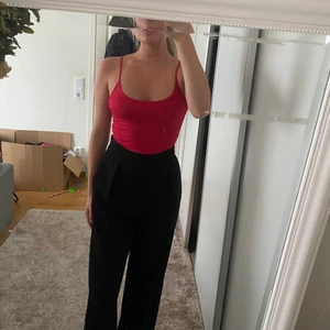 Röd body  - Fint skick 