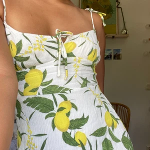 Citronklänning🍋🍋 - Supersöt liten klänning!!🍋💞