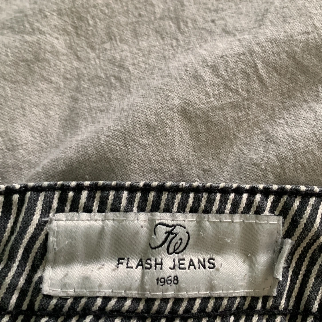 Randiga byxor strl 38 - 91