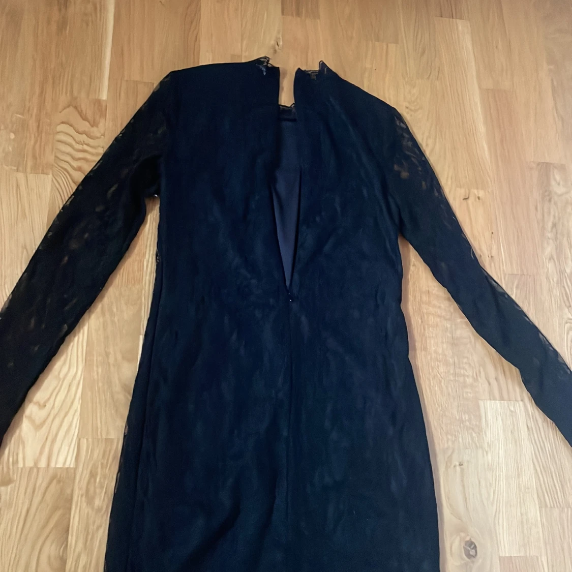 svart spetskkännibg - 91