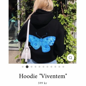 The Cool Elephant Hoodie  - Säljer denna super fina The Cool Elephant Hoodie ”Viventem”. Super cool fjäril både fram och bak men trycket är mindre där fram och större där bak. Köpt för 599kr men säljer för 250kr + frakt 