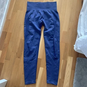 Nvgtn tights - Jätte sköna tights i oanvänt skick men kommer aldrig till användning tyvärr! Vid en snabb affär kan jag skicka de imorgon 5/8