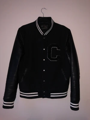 varsity jacket - Clean varsity jacket 