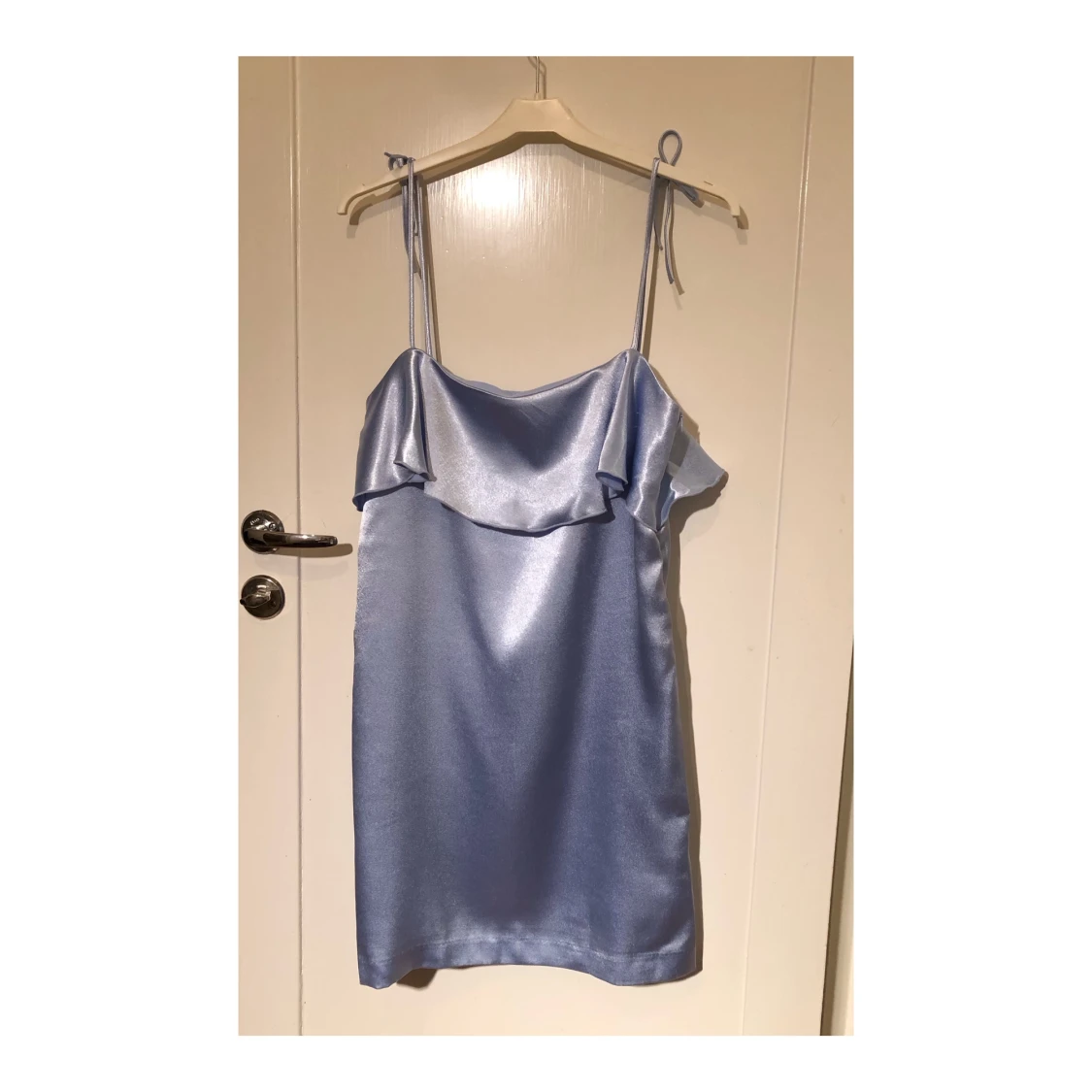 MAGISK sidenklänning