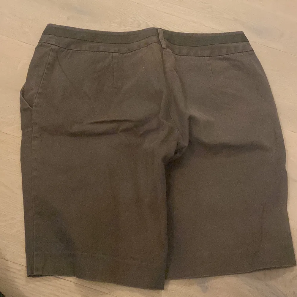 Gråa shorts från Nougat. Inga hål eller fläckar. . Shorts.