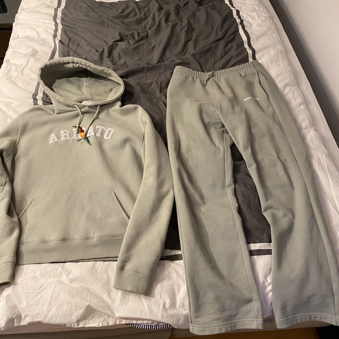 Axel Arigato set  - 90