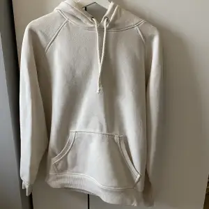 Vit hoodie från bikbok i storlek S ⚡️