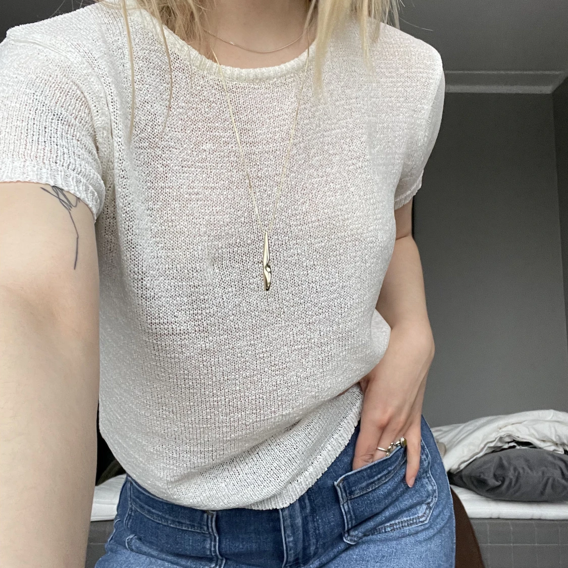 Genomskinlig stickad topp - 90