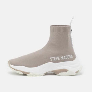 Steve madden skor - Säljer mina steve madden skor som är använda ett fåtal gånger men dom är som nya. Storlek 38. Nypris 1299 :-