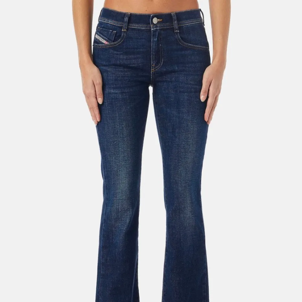 Diesel jeans som aldrig är använda. Köpta för ca 1600kr. . Jeans & Byxor.