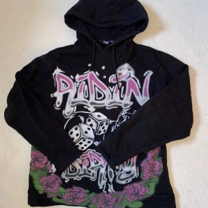 Graphic Hoodie - Graphic Hoodie från Jaded London