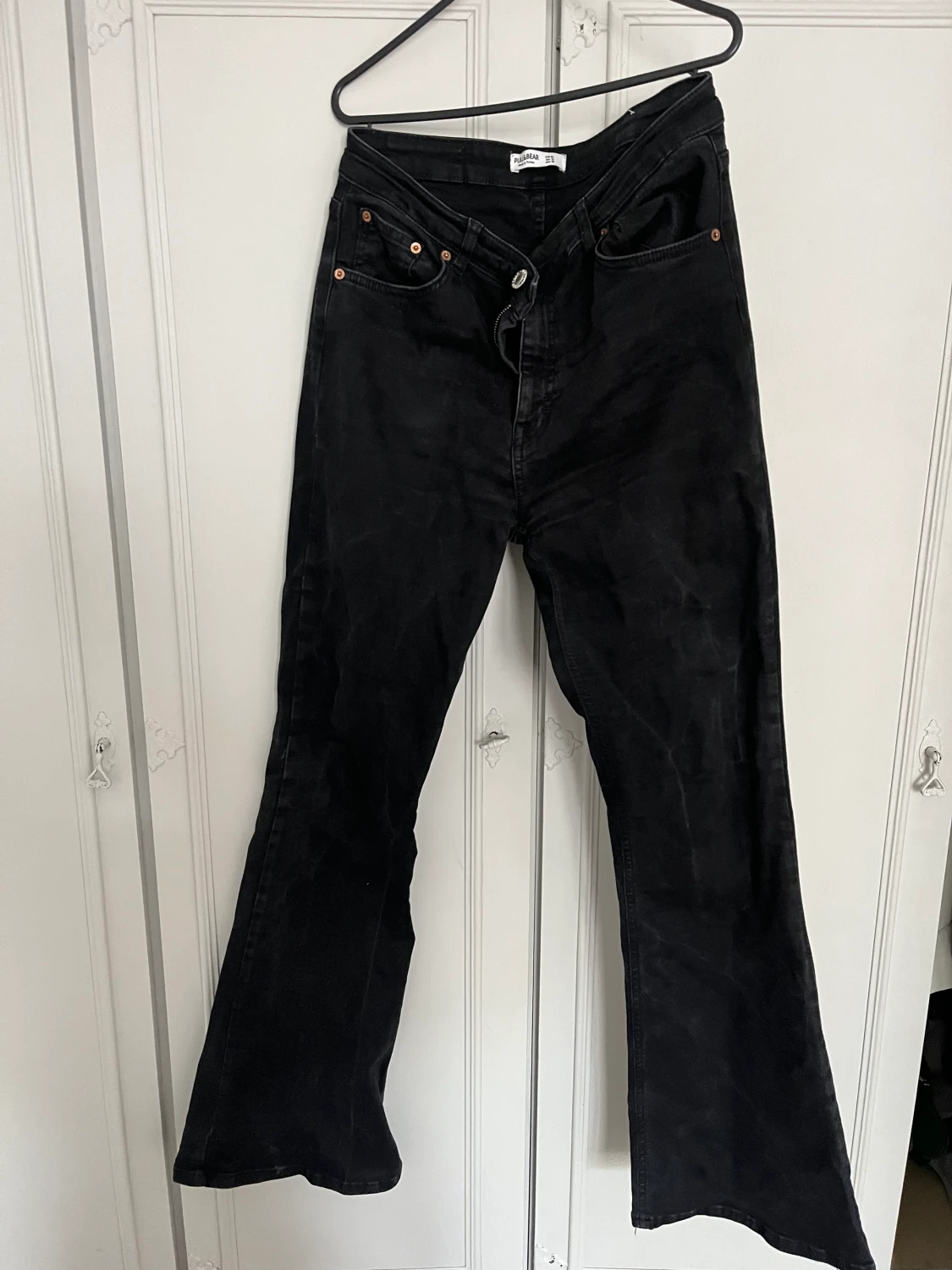 Black wide legged jeans in good quality 