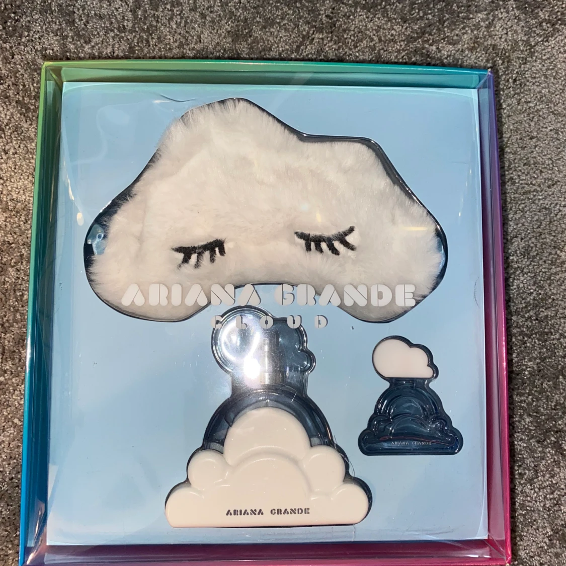 Ariana Grande Gift Box Cloud