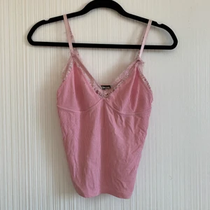 Rosa spetslinne  - 💗💕💗