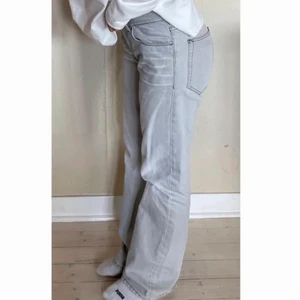 ACNE action Jeans (1997)  - Gråa Vintage Acne Action jeans (1997) CA39815 Storlek 31/32 men passar mer som 29/30!🥰 