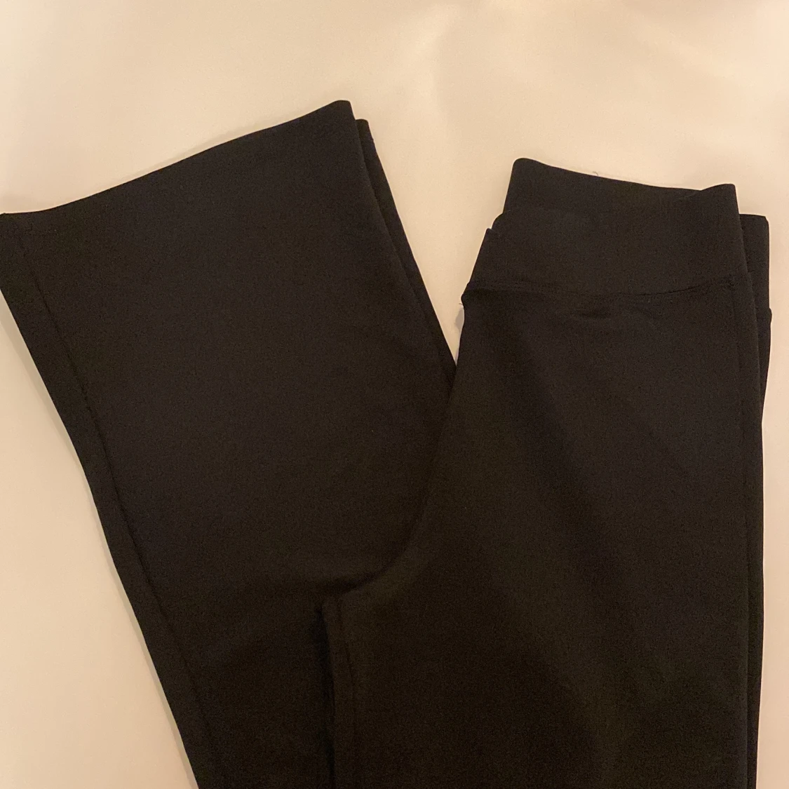 Chiquelle Utsvängda Byxor - 91